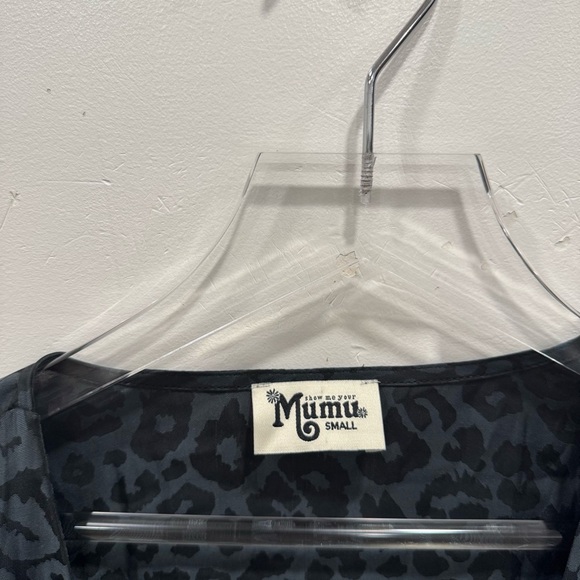 Show Me Your Mumu Leopard Print Tie Front Long Bell Sleeve Semi-Sheer Top Small - Picture 3 of 7